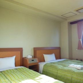 NearBy Hotel
