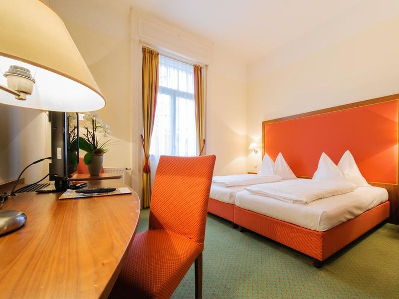 Hotel Photo 3