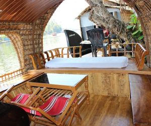 Dreamnext Houseboat Alleppey India