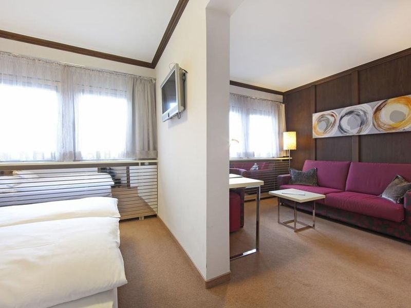 Hotel Photo 1