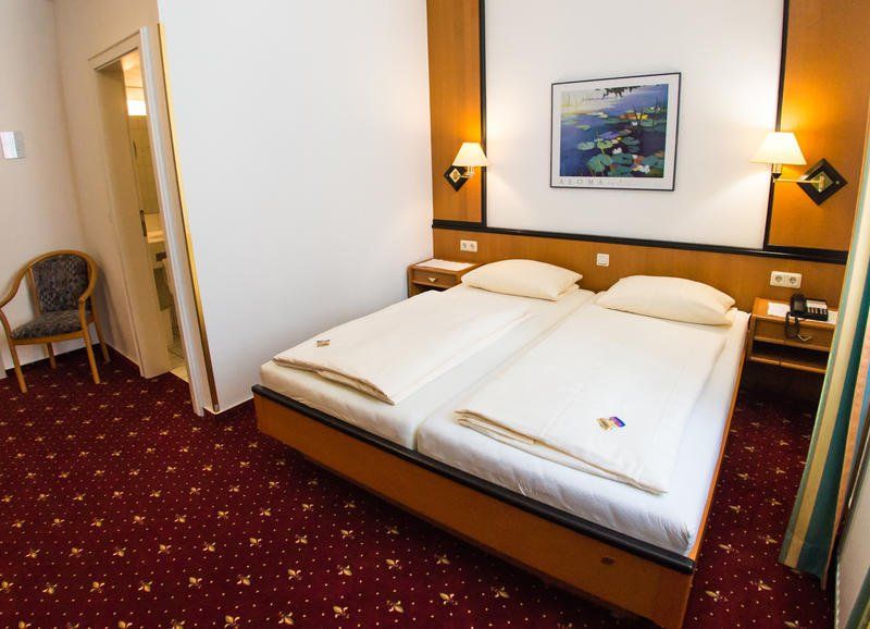 Hotel Photo 1
