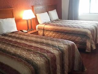 Фото отеля OYO Hotel Pearsall I-35 East