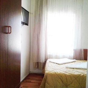 NearBy Hotel