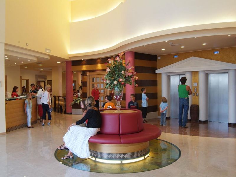 Hotel Photo 11