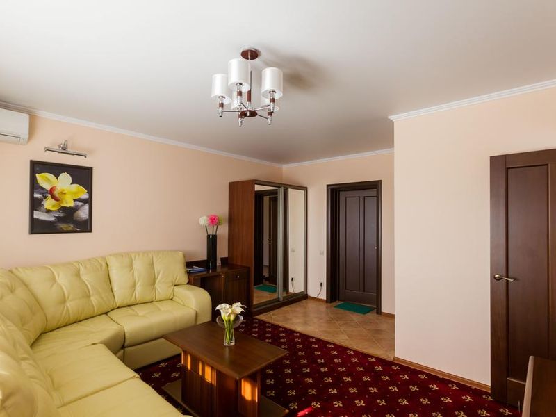 Hotel Photo 6