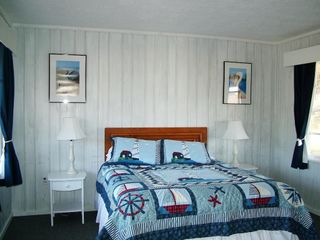 Фото отеля Deane's Oceanfront Lodge