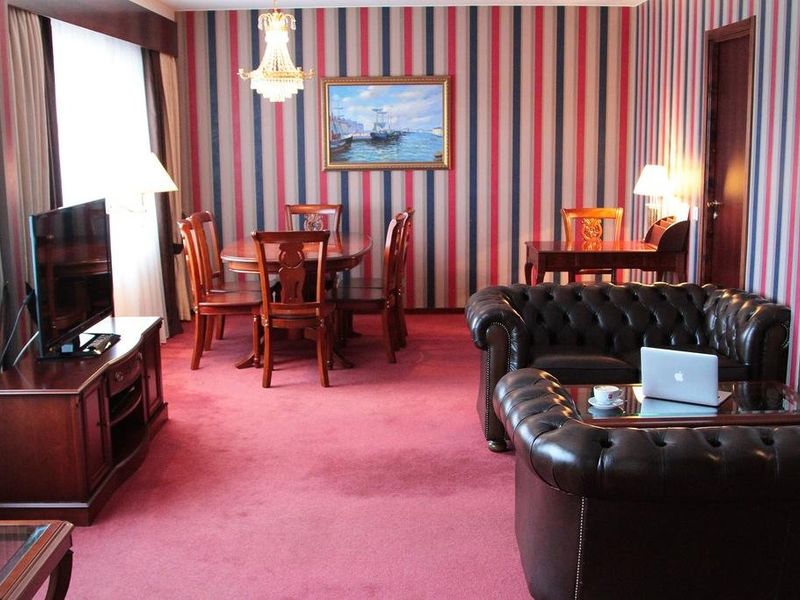 Hotel Photo 8