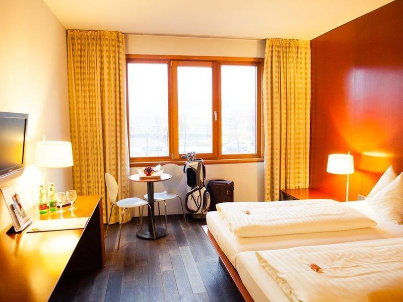 Hotel Photo 1