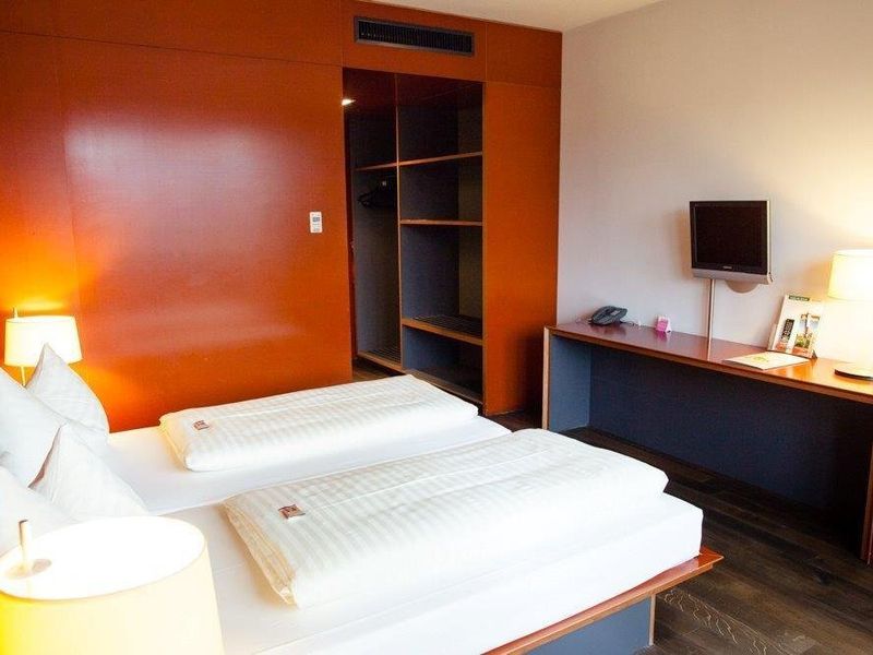 Hotel Photo 6
