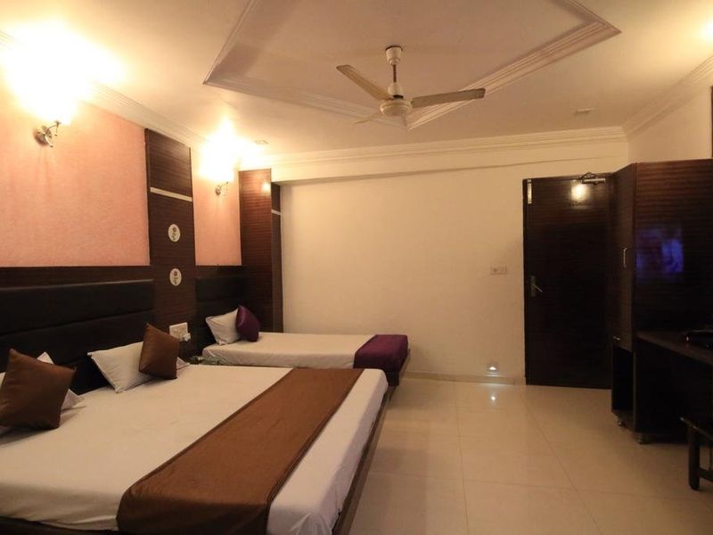 Hotel Photo 9
