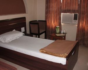 Hotel White Rose Bhavnagar India