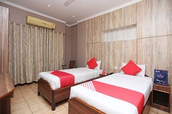 Hotel Blue Moon