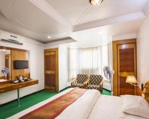 Hotel Meher Lodging Nashik India