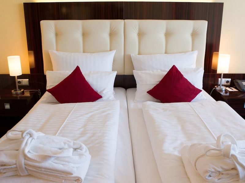 Hotel Photo 1