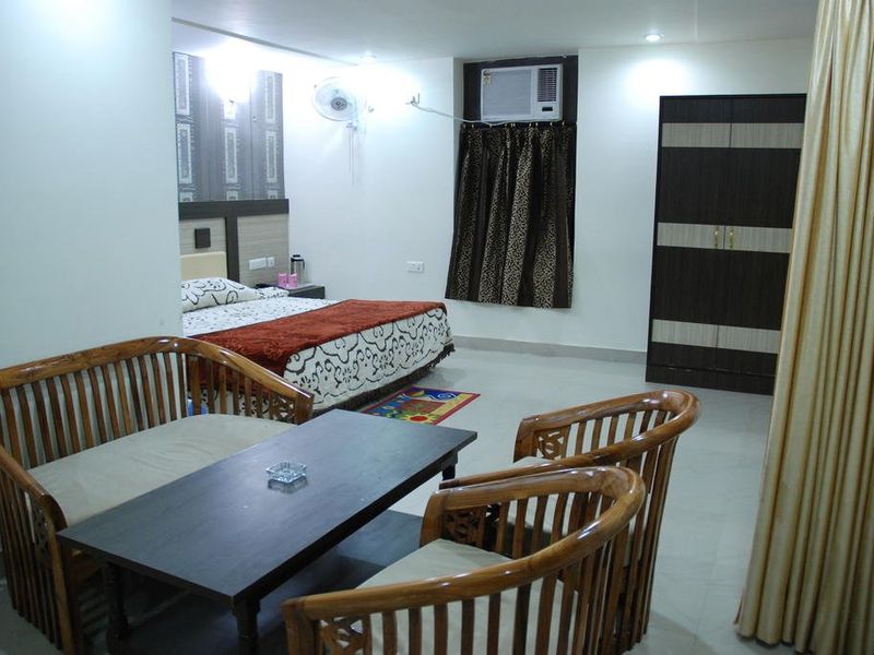 Hotel Photo 12