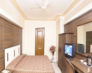 Hotel Welcome Palace Riasi India