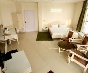 Hotel Barog Heights Chail India