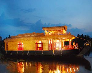 Tourmate House Boat Kumaragam India