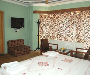 Hotel Paradise Inn Pahalgam India