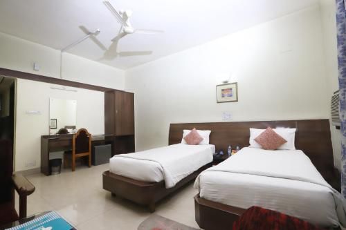 Hotel Radhika Regency