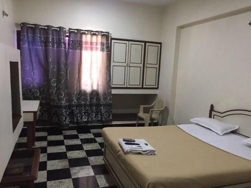 Hotel Royale Inn