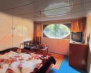 Hotel Snow Mount Pahalgam India