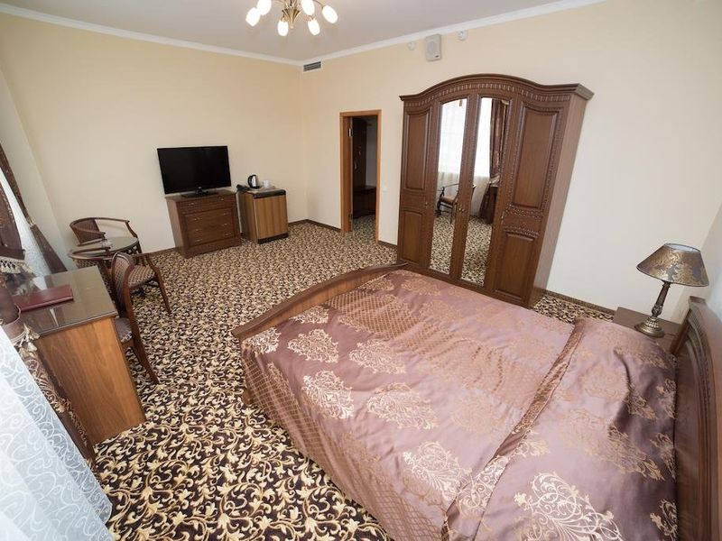 Hotel Photo 8