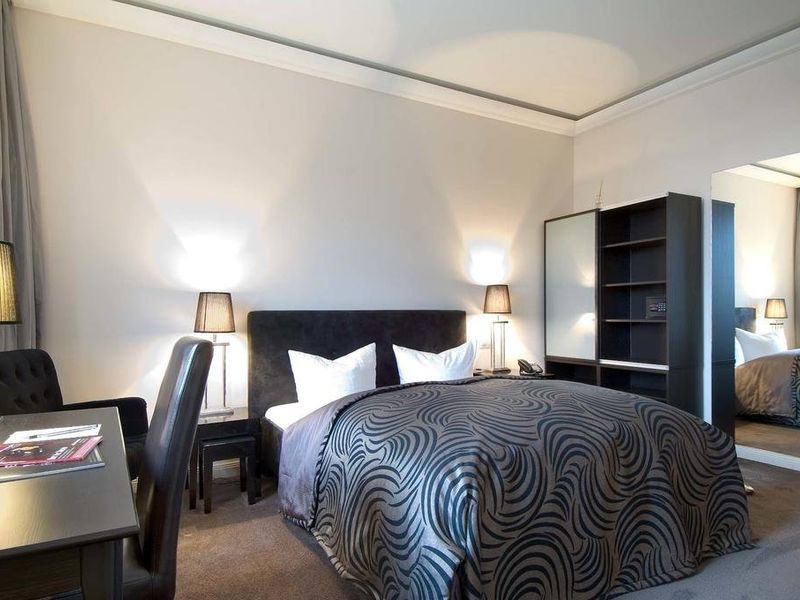 Hotel Photo 7