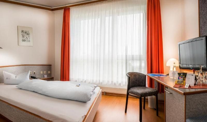 Hotel Photo 12