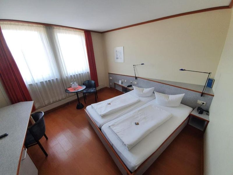 Hotel Photo 4