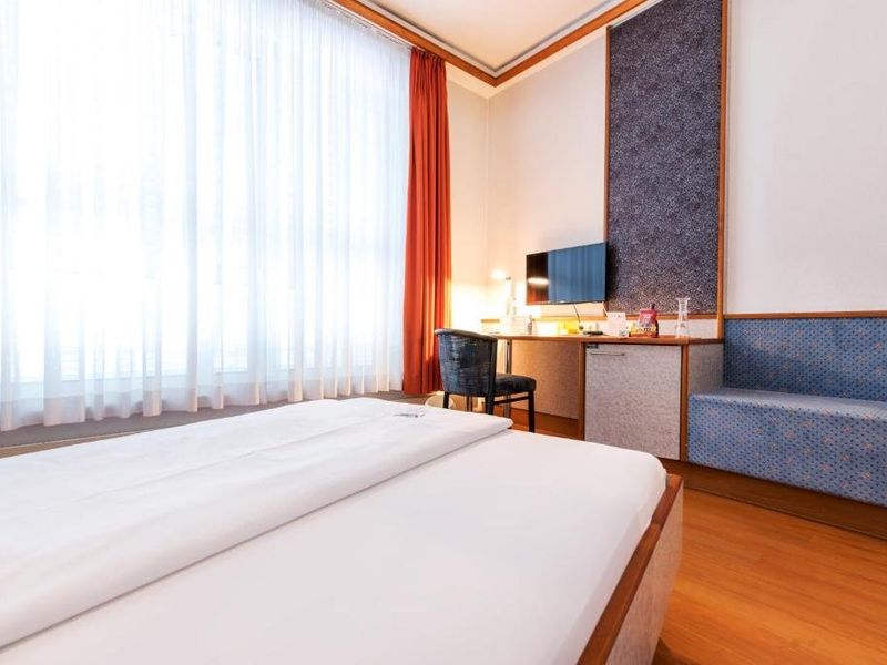 Hotel Photo 8