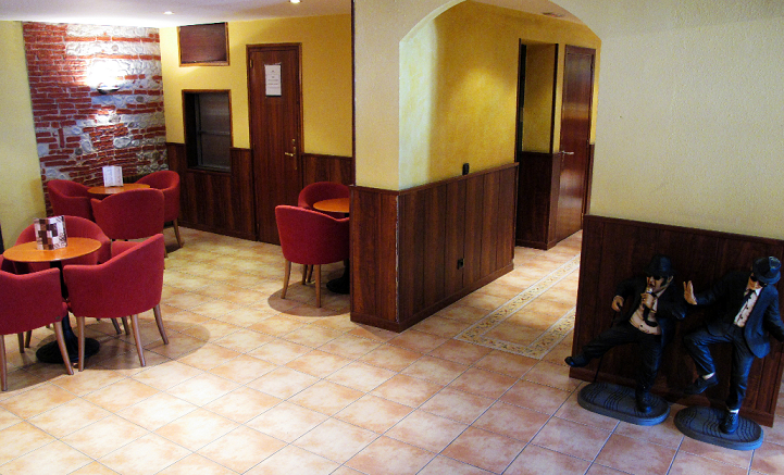 Hotel Photo 8