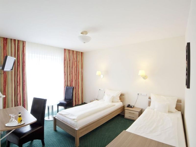 Hotel Photo 1