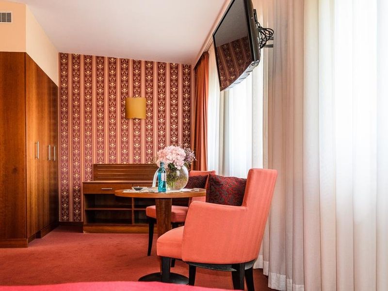 Hotel Photo 4