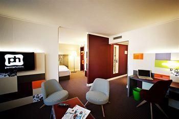 Hotel Photo 5