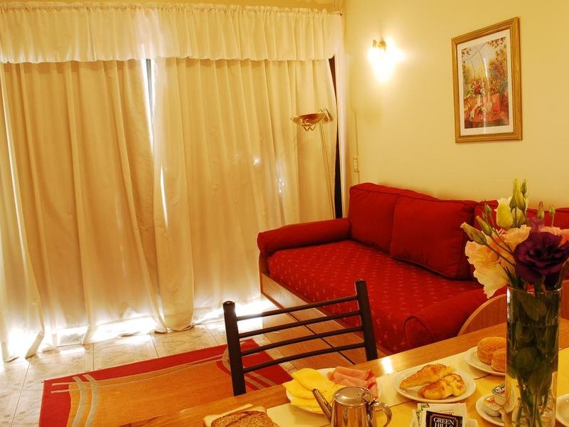 Hotel Photo 9
