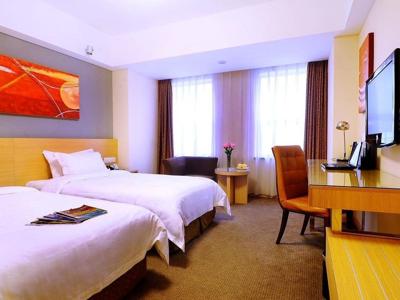 Hotel Photo 6