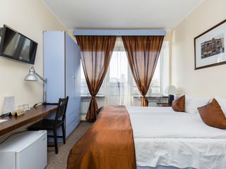 Phlogiston Hotel