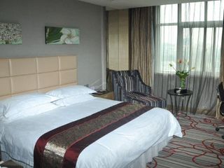 Фото отеля Longman International Hotel
