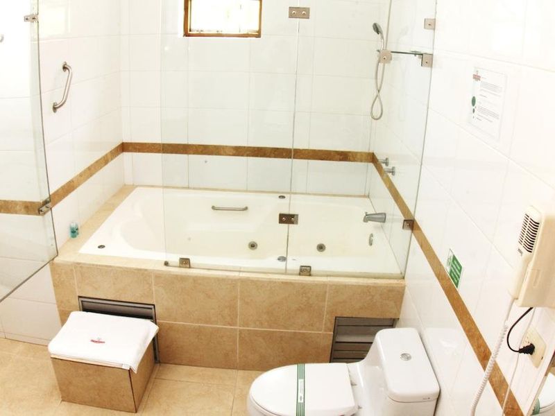 Hotel Photo 9
