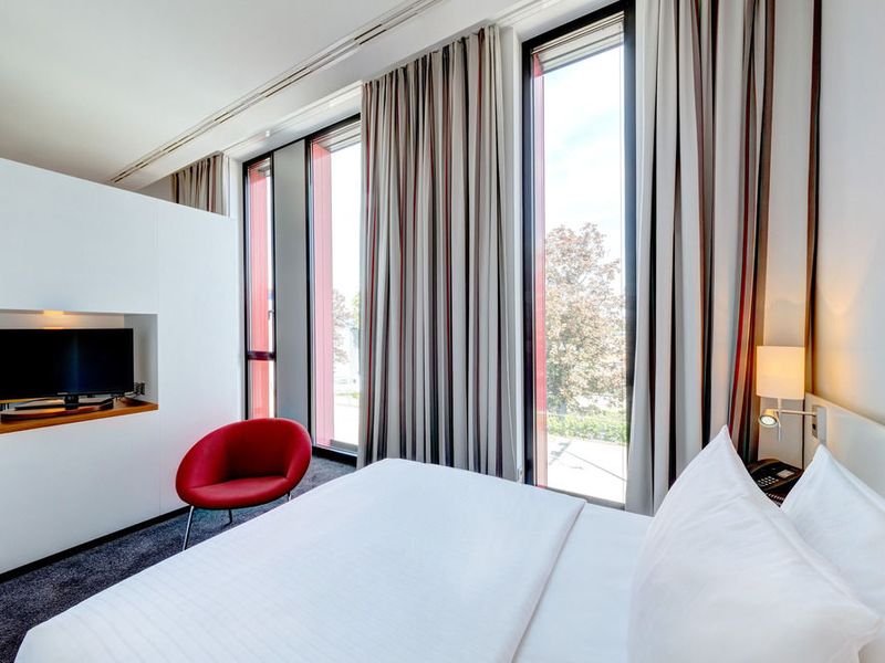 Hotel Photo 1