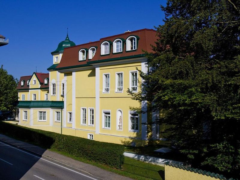 Hotel Photo 11