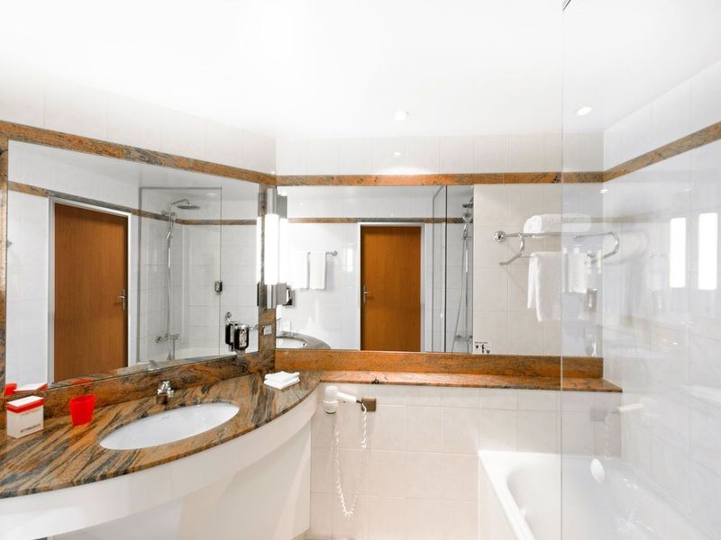 Hotel Photo 9