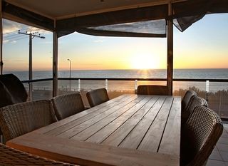 Фото отеля Seaview Sunset Holiday Apartments