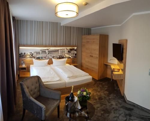 Hotel Photo 1
