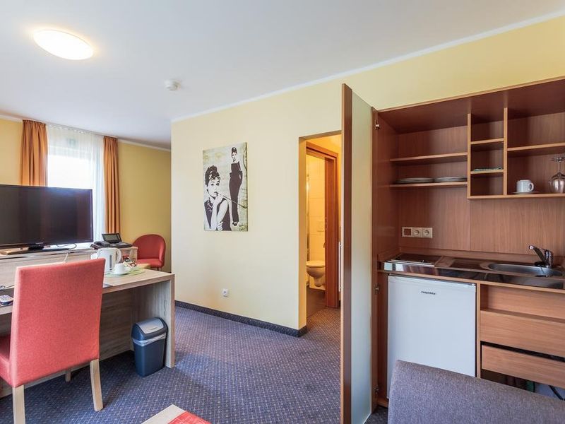Hotel Photo 12