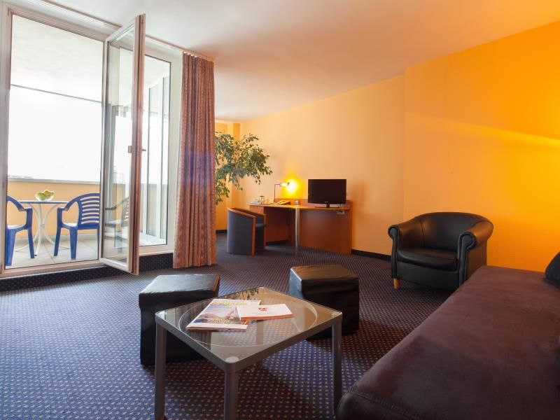 Hotel Photo 8