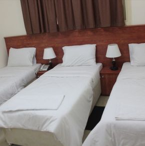 NearBy Hotel