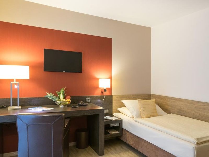 Hotel Photo 11