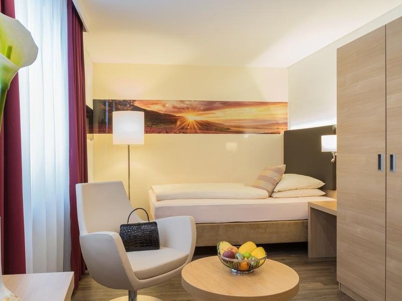 Hotel Photo 9